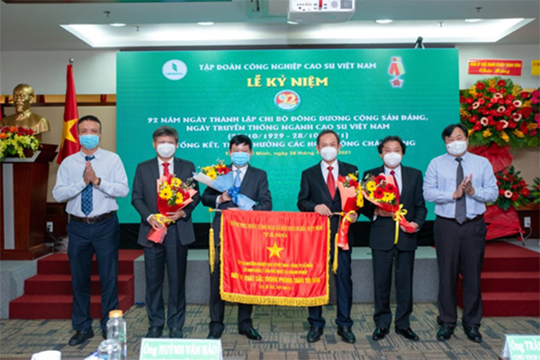 cao su việt l&agrave;o